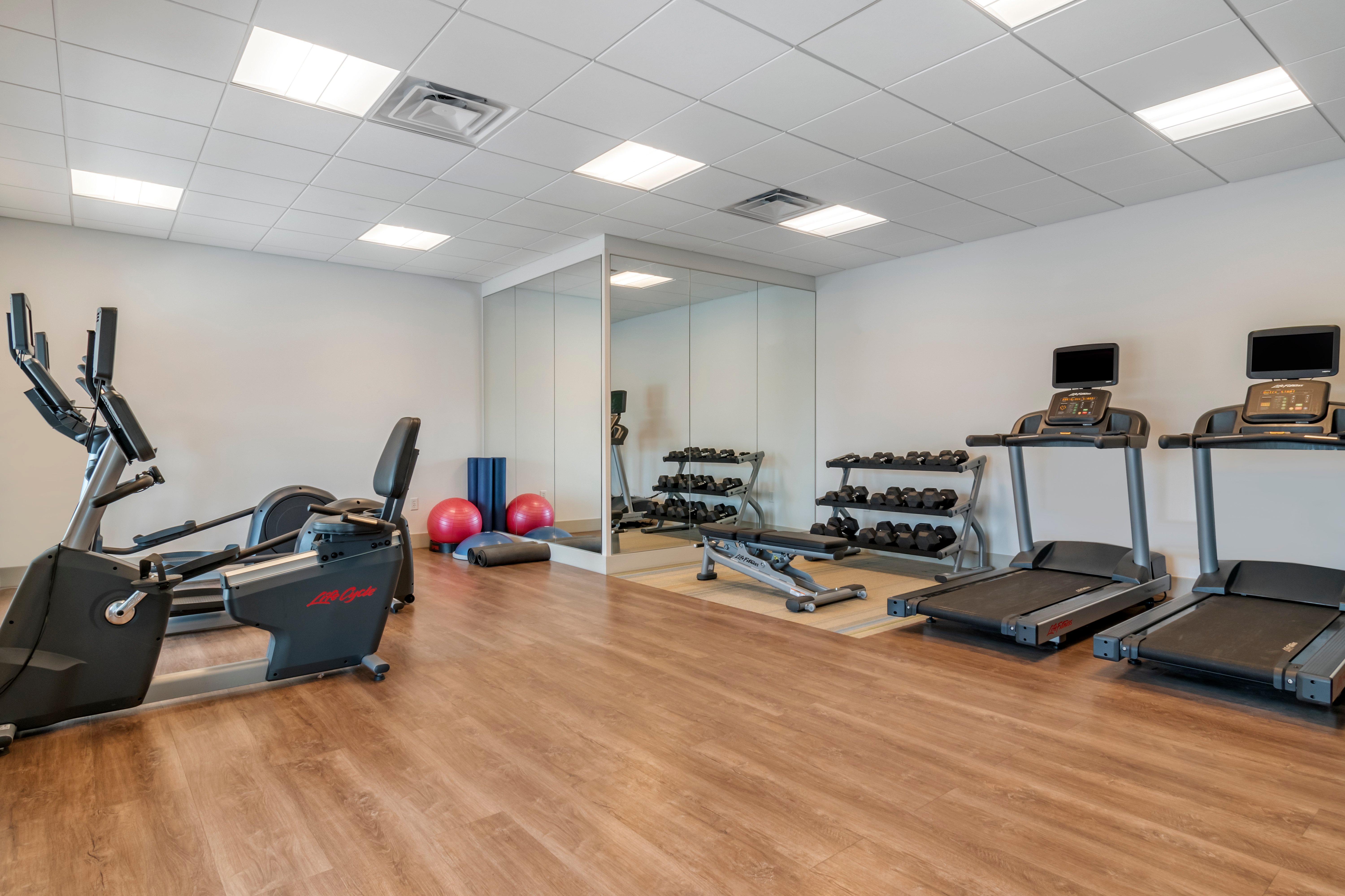 Holiday Inn Express & Suites - Lancaster - Mount Joy By Ihg Екстер'єр фото